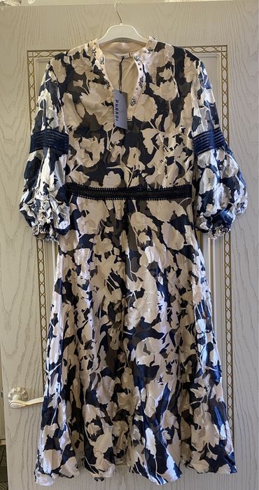 60% СКИДКА!!Новое платье на все случай жизни 40(46)размер