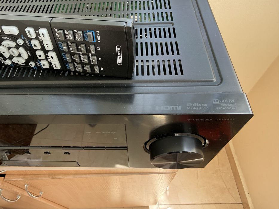Pioneer VSX-827 ресивър