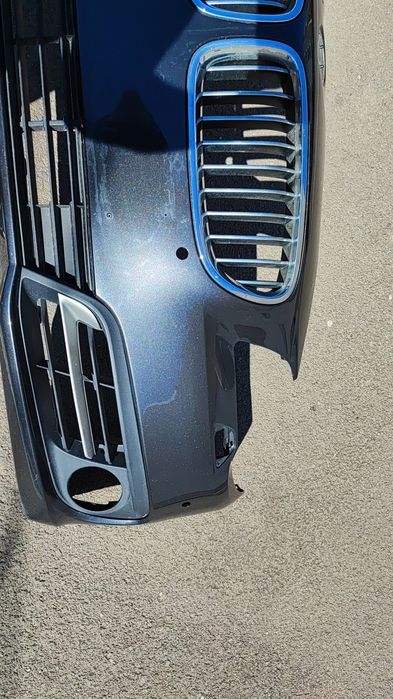 Vând bara fata BMW F10 lci OM