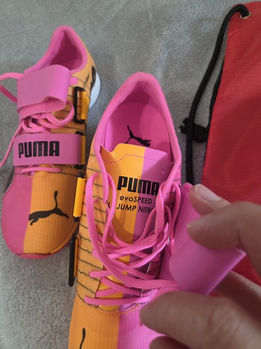 Puma evoSPEED Triple Jump Nitro Elite 2-marimea 41
Vând crampoane Puma evoSPEED
