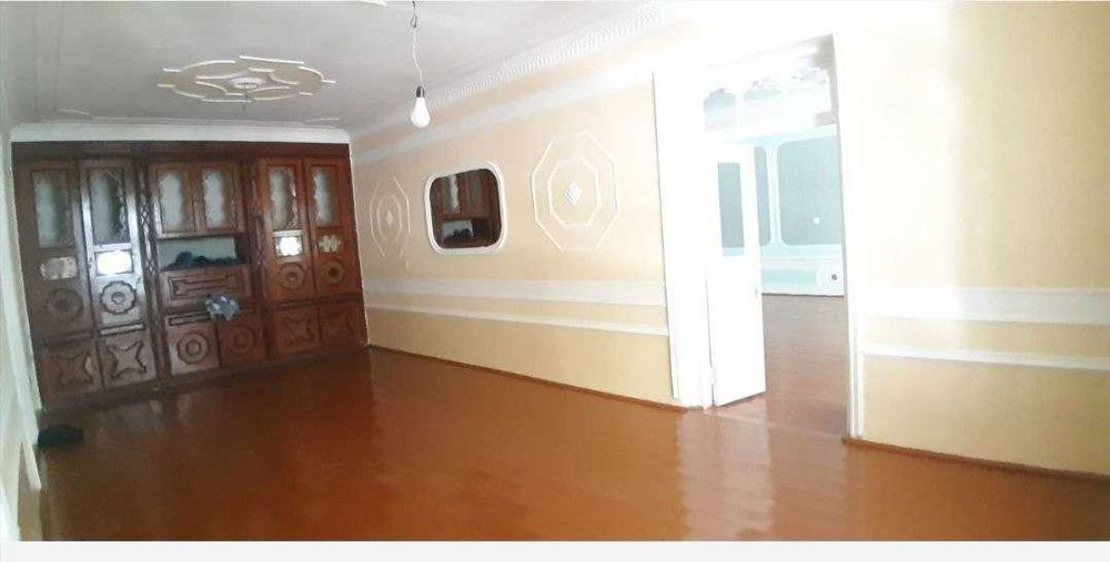 7 хонали, 6 сотикдан иборат булган  ховли сотувда,