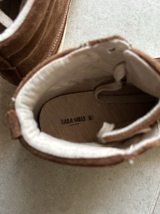 Кецове от естествен велур ZARA.