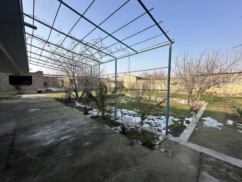 Jizzax shaharda 13 sotix uy sotiladi srochna narx keleshtiriladi