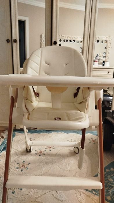 Продам детский стол