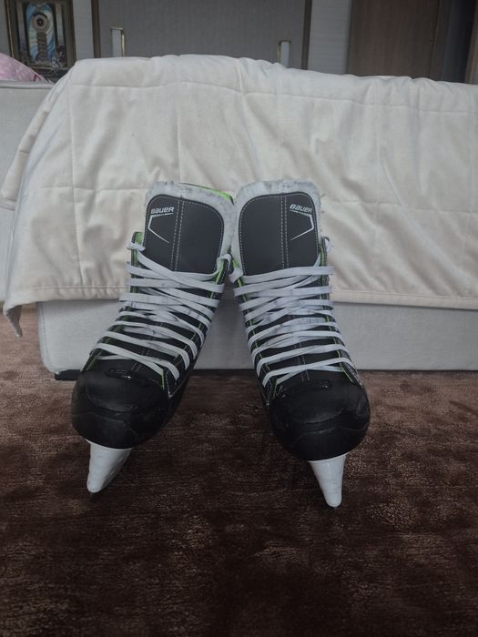Продаю коньки Bauer