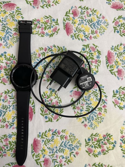 Продаются часы Samsung 4