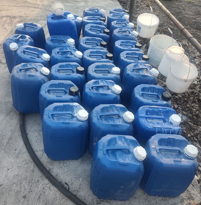 Канистры 25-30 литров б/у