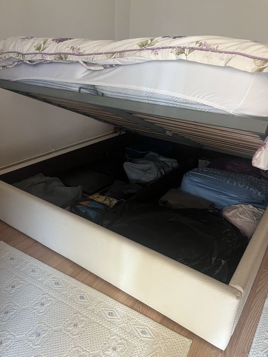 Pat cu saltea si lada de depozitare