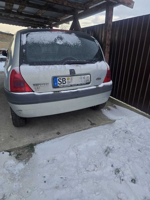 Renault Clio 2000