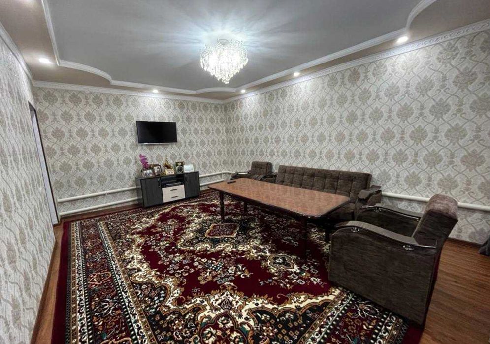 Продаётся дом в Бостанлыкском районе 12 соток