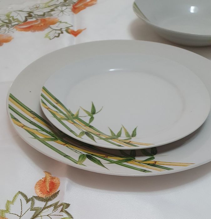 Set de farfurii si ceșcuțe 6 persoane