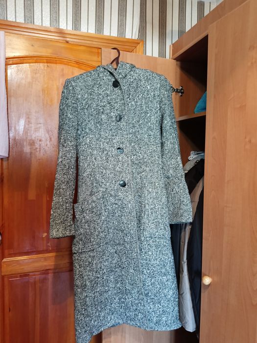Продам пальто демисезон