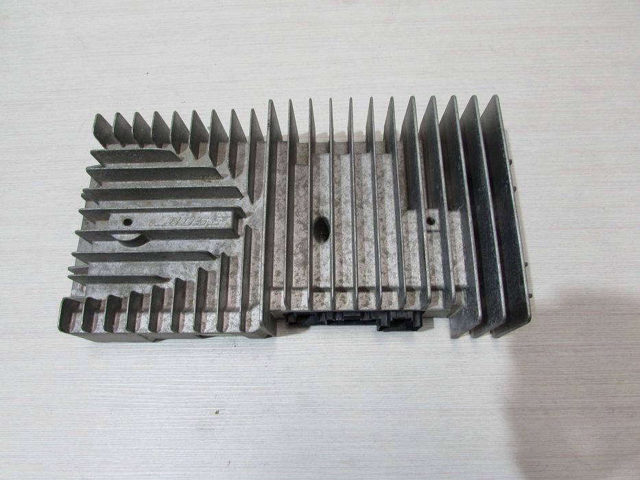 МАЗДА BOSE усилвател EG23 66 920A / GM1A-66-92X/F152 66 920A