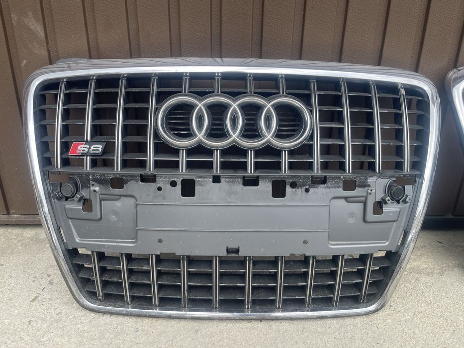 Grila fata radiator / bara Audi A8 S8 D3 Quattro/S-Line 2004-2009 plus 2 senzori parcare fata/ Audi A6 c6 4F (2004-2009)