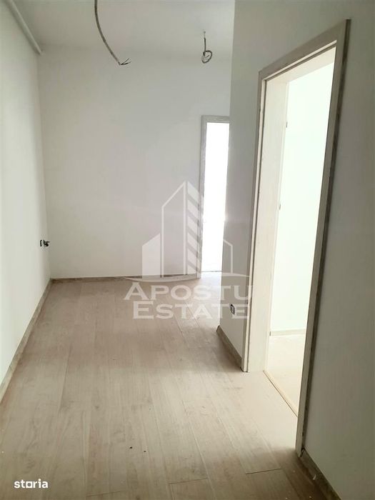 Apartament spatios cu 2 camere etaj intermediar in spate la hotel IQ