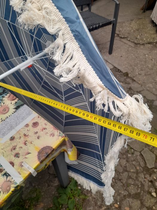 Плажни чадъри неизползвани