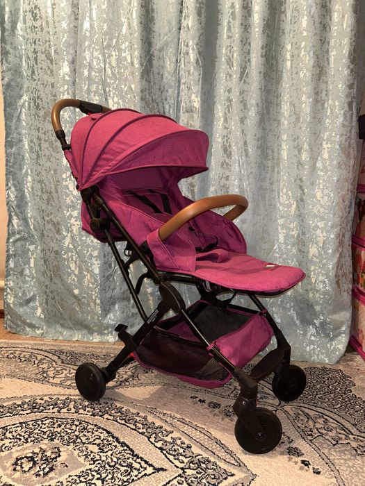 Продается новая коляска