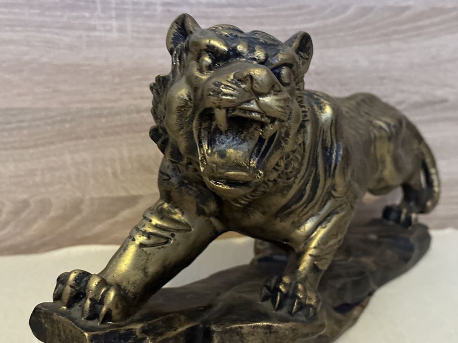 Статуетка тигар