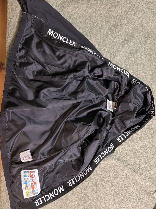 Geaca Moncler Lunga