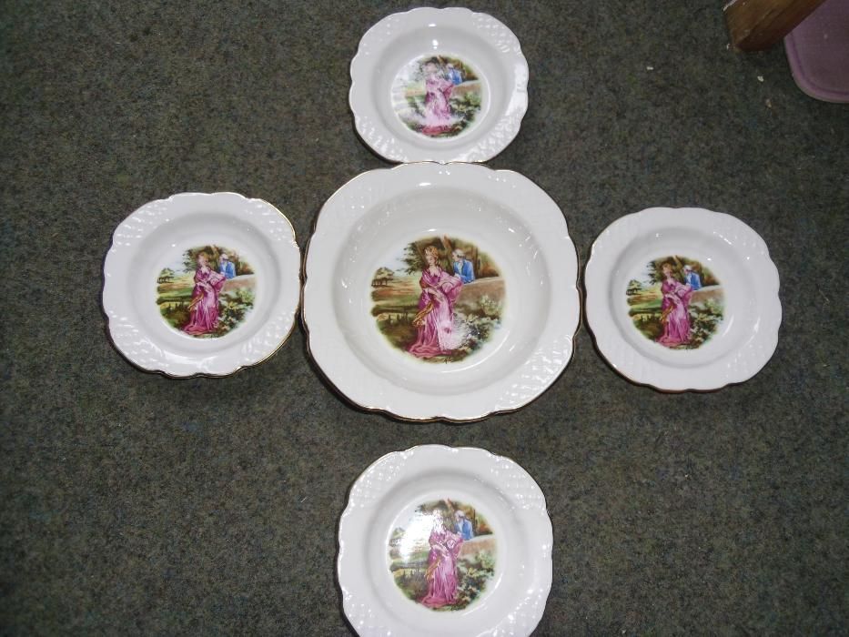 serviciu mic pt desert. nefolosit