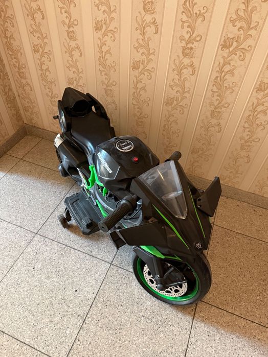 Детски акумулаторен мотор