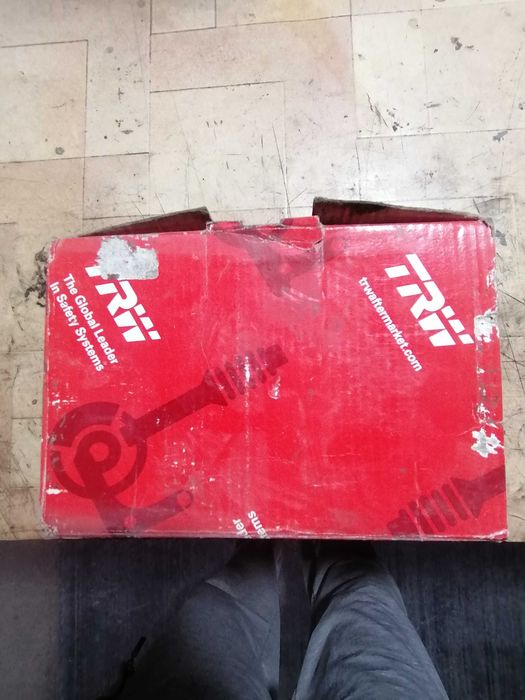 Автозапчасти на авто