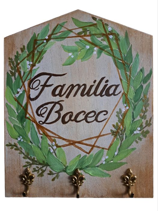 Cuier pentru chei pictat si personalizat