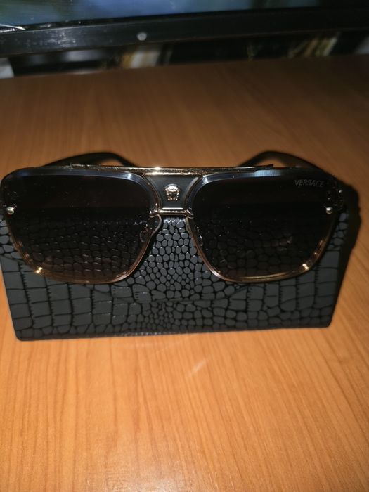 Ochelarii Versace