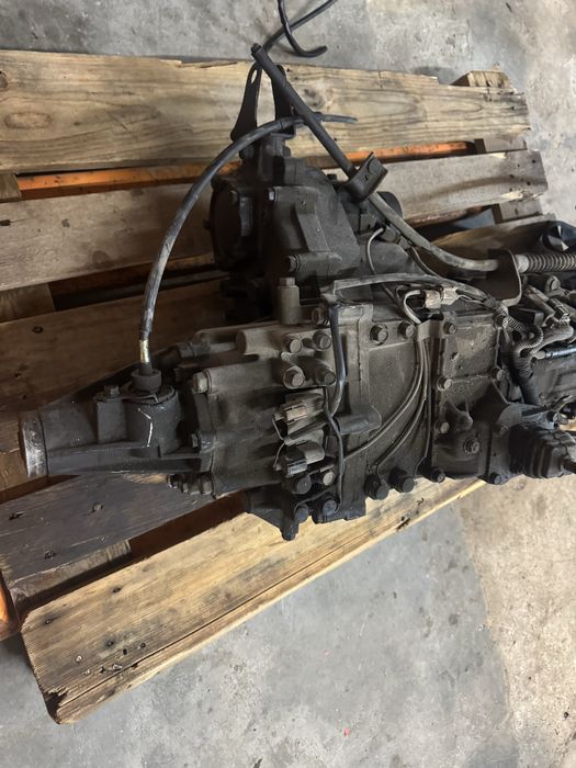 Скоростна кутия Мицибиши Паджеро 2 2.8 д Mitsubishi Pajero 2,8 d