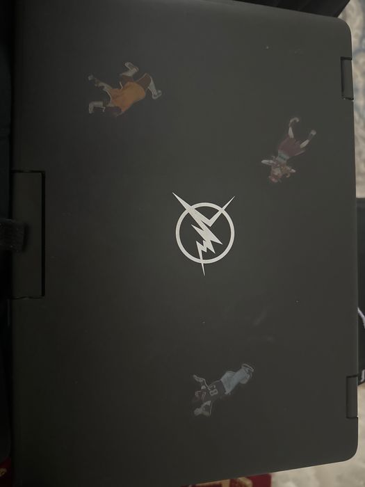 Продам ноутбук срочно