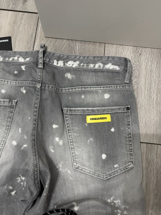 Blugi Dsquared2 marimea 52