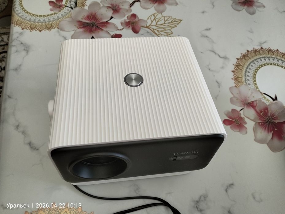 Продается Проектор.  В идеальном состоянии.