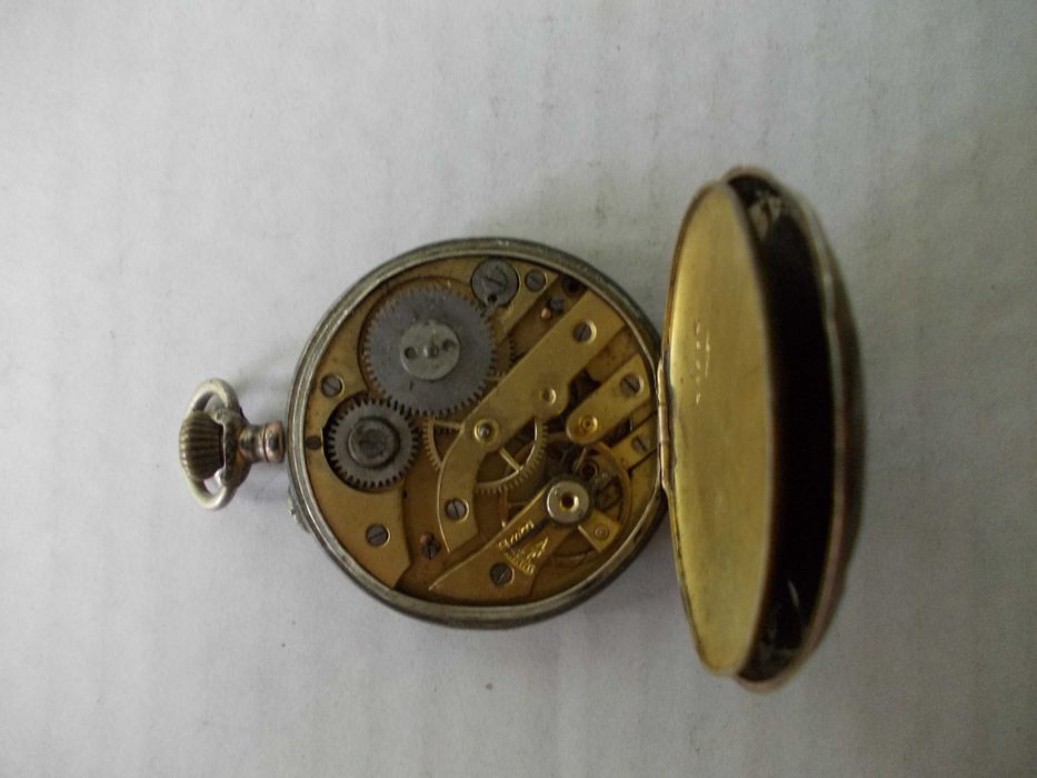 Ceas vechi din argint de buzunar defect A