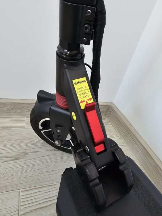 Trotineta electrica QuickVolt 8 - 48V 10.4Ah - 500W