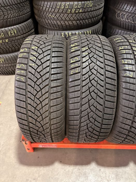 Anvelope iarna 215/45/18 GoodYear UltraGrip Performance 215 45 18 R 18