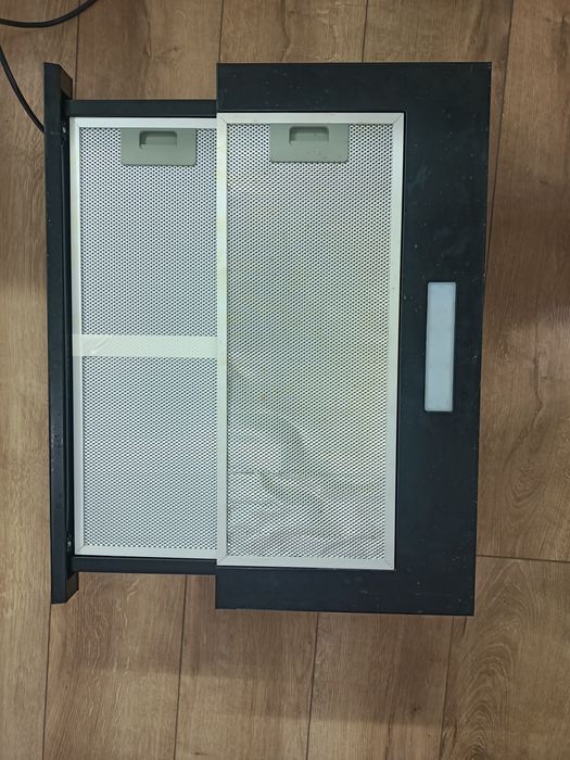 Продам вытяжку на кухню