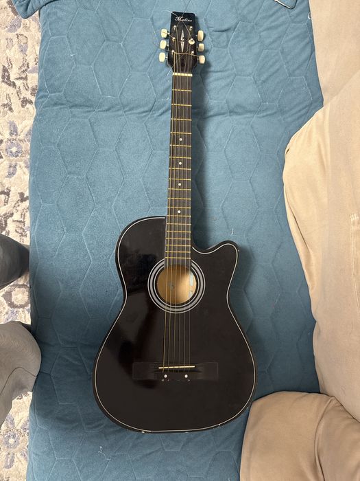 Музыкалный инструмент,гитара