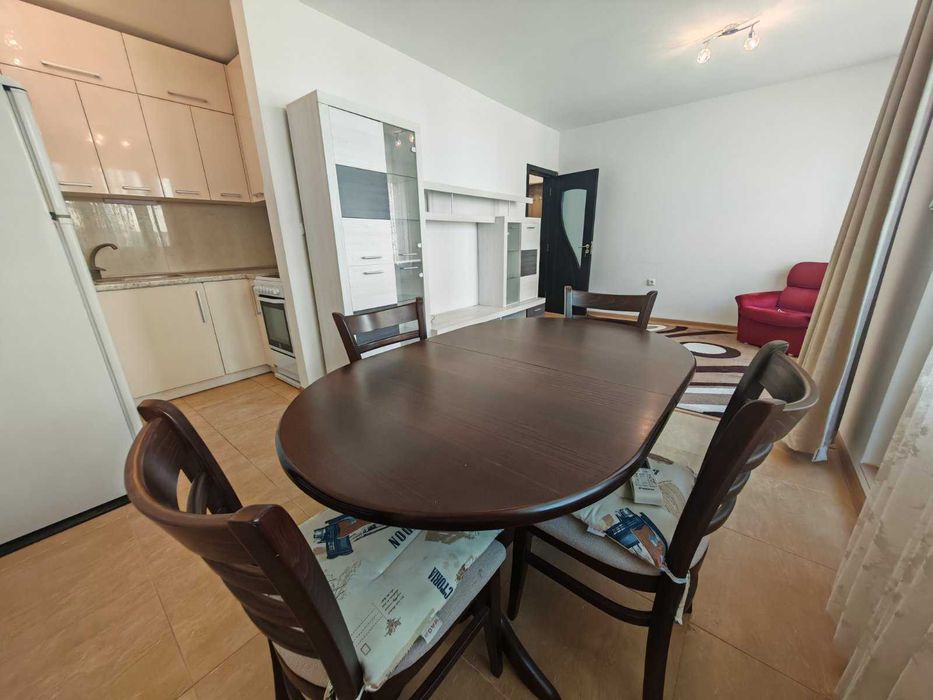 Продава се Двустаен апартамент в Бургас, Възраждане - 62 кв.м за 2541 €/кв.м - Снимка #2