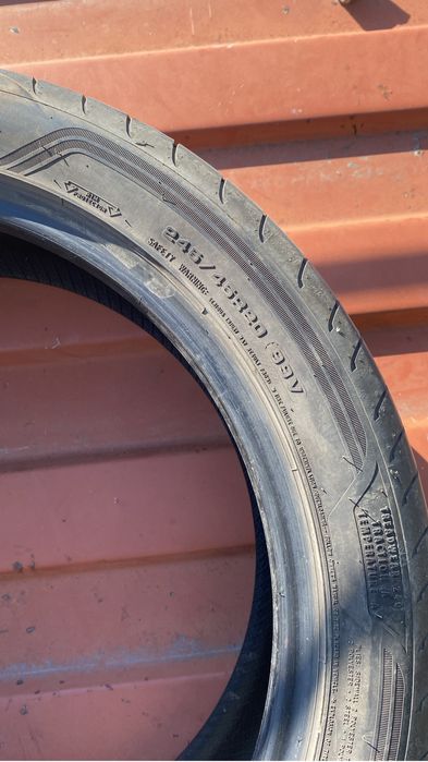 Goodyear 245/45R20