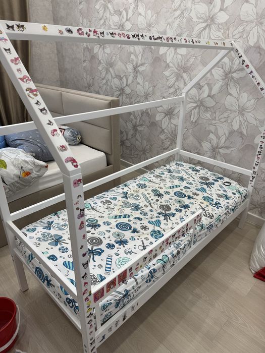 Кроватка детская