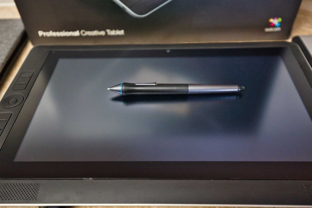 Wacom Cintiq+touch (icore5/ram8gb/ssd128gb]mobilePCtablet