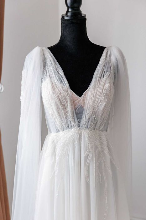 Rochie de mireasa din colectia 2022 a designerului Oana Lupas