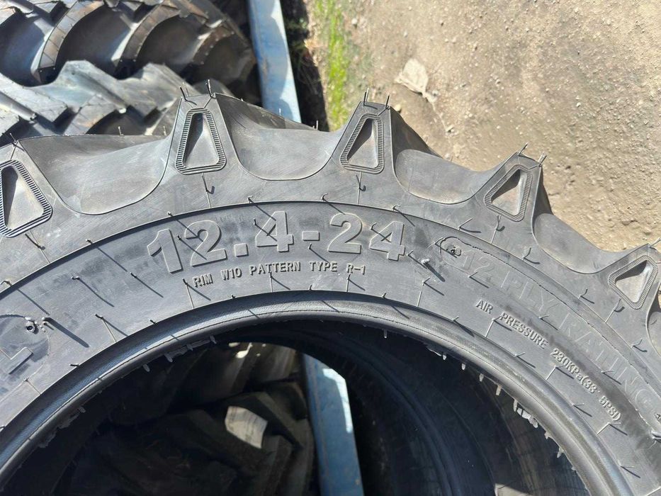 Cauciucuri 12.4-24 Panther 12 ply noi pentru tractor fata