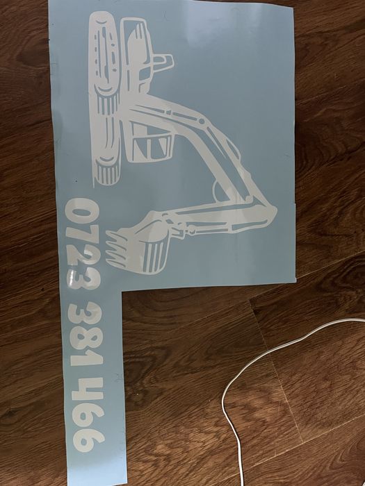 Vand stickere autocolante pentru utilaje agricole