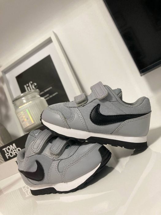 Adidași copii Nike!