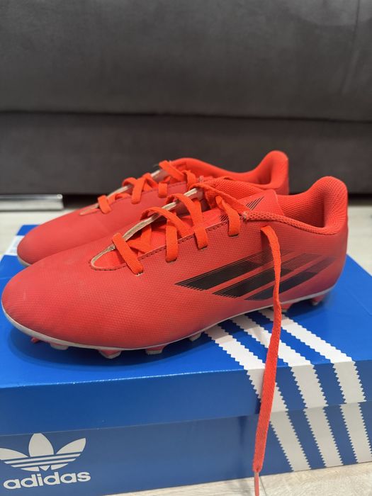 Детскш футболни обувки Адидас