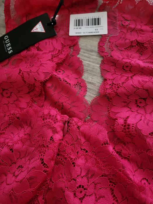 Гес цикламена рокля