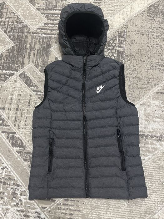 Жилетка от Nike