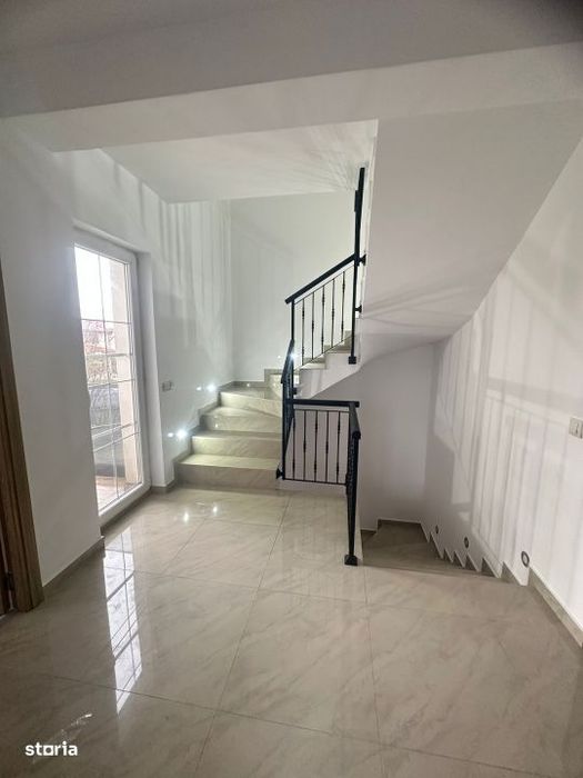 Vila de Vanzare Bragadiru str Libertatii/P+1+M