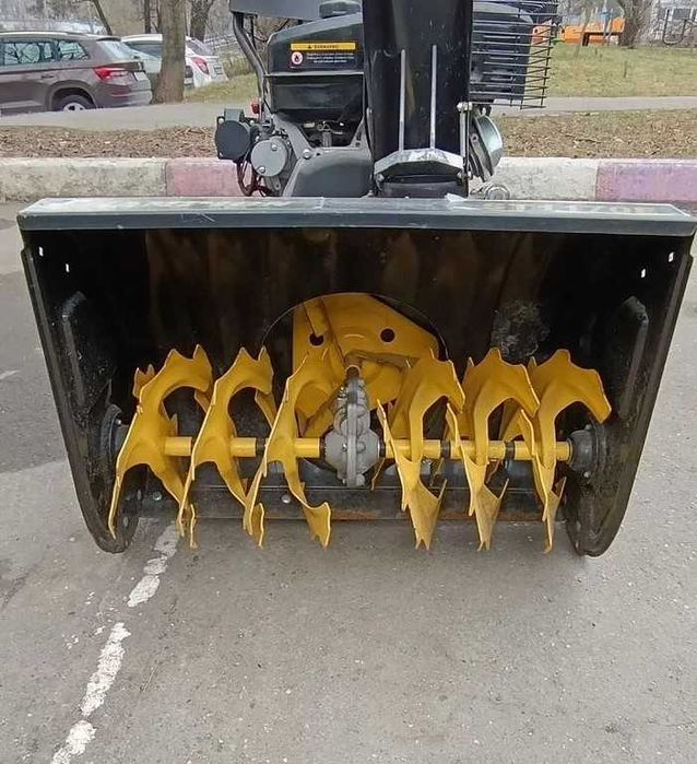 Снегоуборщик Champion ST1170E